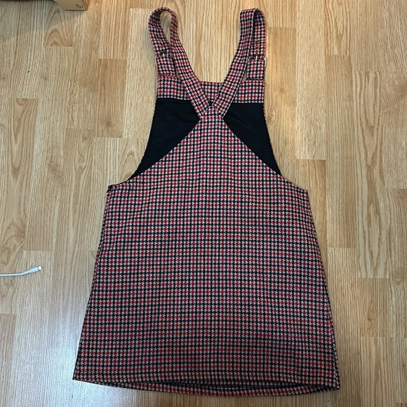 Dress - Picture 2 of 4